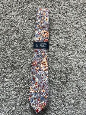 NWT Original Penguin by Munsingwear Men's Gray “Taddei Floral” Skinny Tie